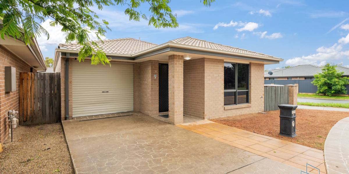 15 Jeff Snell Crescent, DUNLOP, ACT 2615 AUS