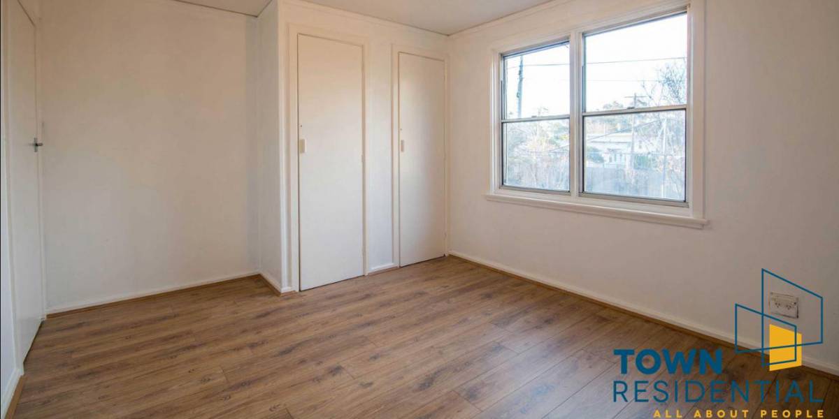 49 Walker Crescent, NARRABUNDAH, ACT 2604 AUS