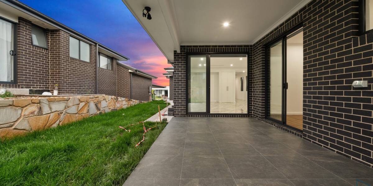 21 Charlow Street, GOOGONG, NSW 2620 AUS