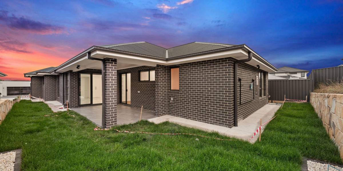 21 Charlow Street, GOOGONG, NSW 2620 AUS