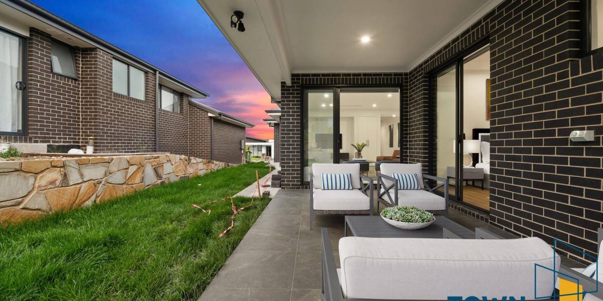 21 Charlow Street, GOOGONG, NSW 2620 AUS