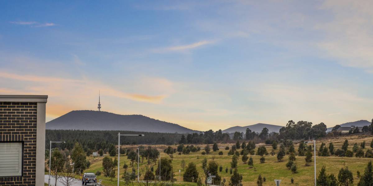 2 Taggart Terrace, COOMBS, ACT 2611 AUS