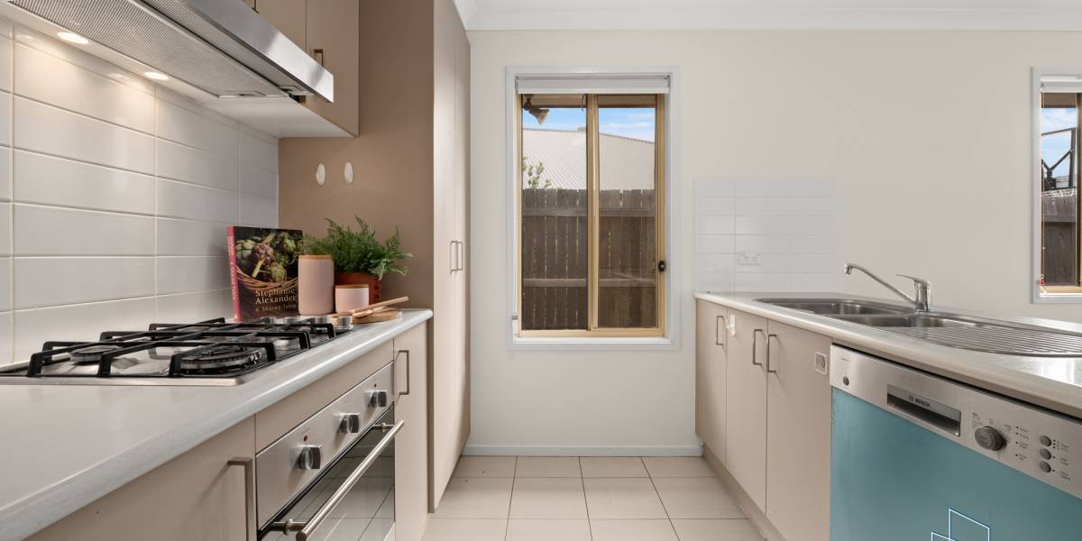 30 Stang Place, MACGREGOR, ACT 2615 AUS