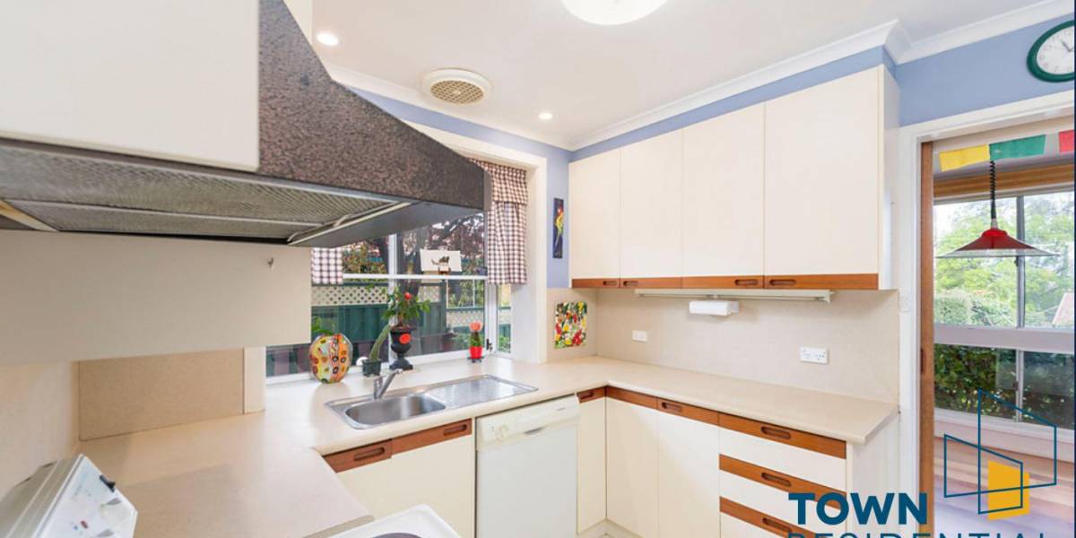86 Sinclair Street, KAMBAH, ACT 2902 AUS
