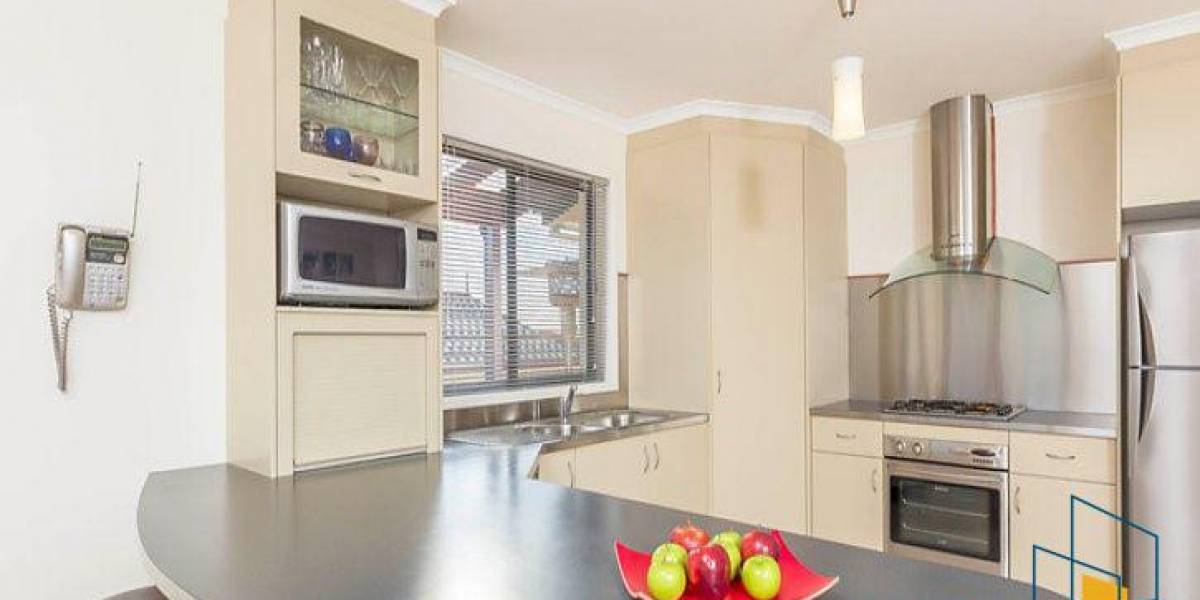 5 McDonnell Close, DUNLOP, ACT 2615 AUS