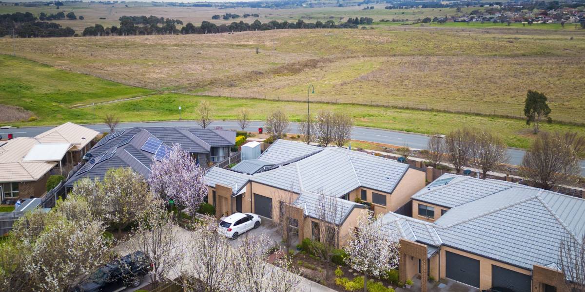 2/204 Mcfarlane Burnet Avenue, MACGREGOR, ACT 2615 AUS