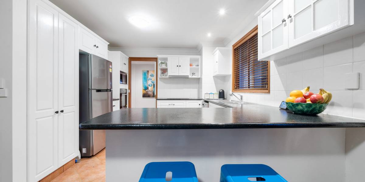 27 Britten Jones Drive, HOLT, ACT 2615 AUS