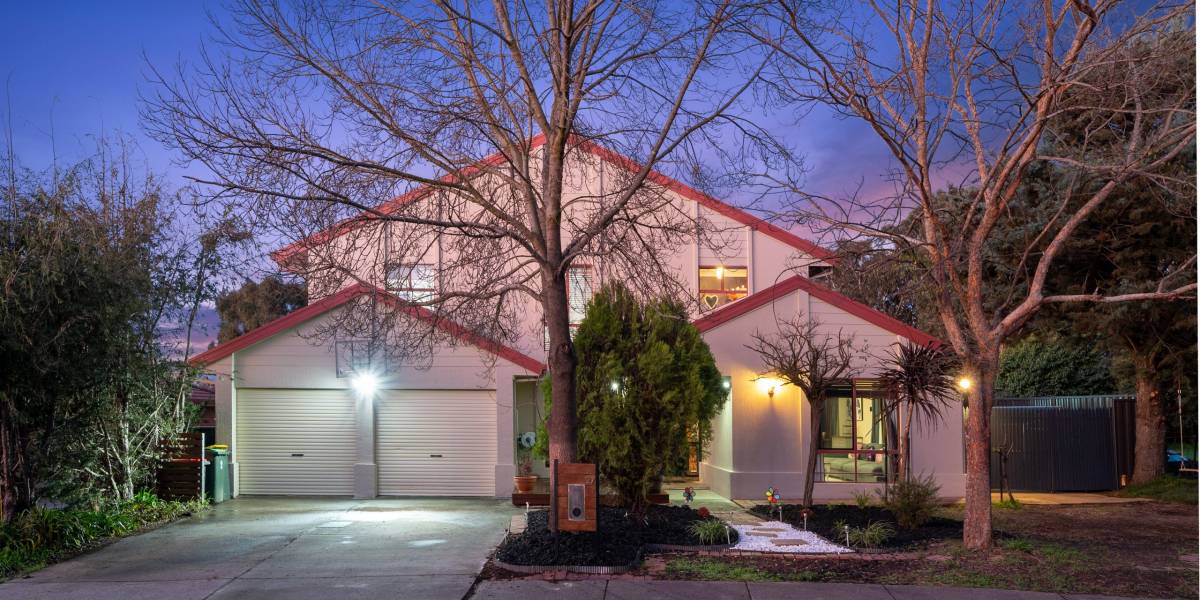 27 Britten Jones Drive, HOLT, ACT 2615 AUS