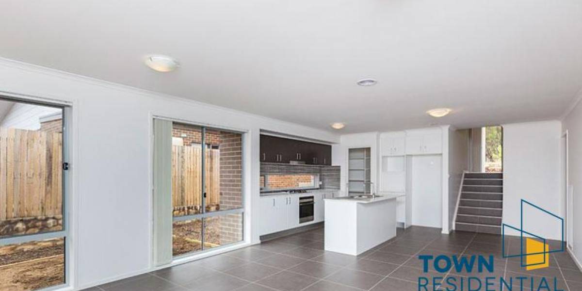 30 Cocoparra Crescent, CRACE, ACT 2911 AUS
