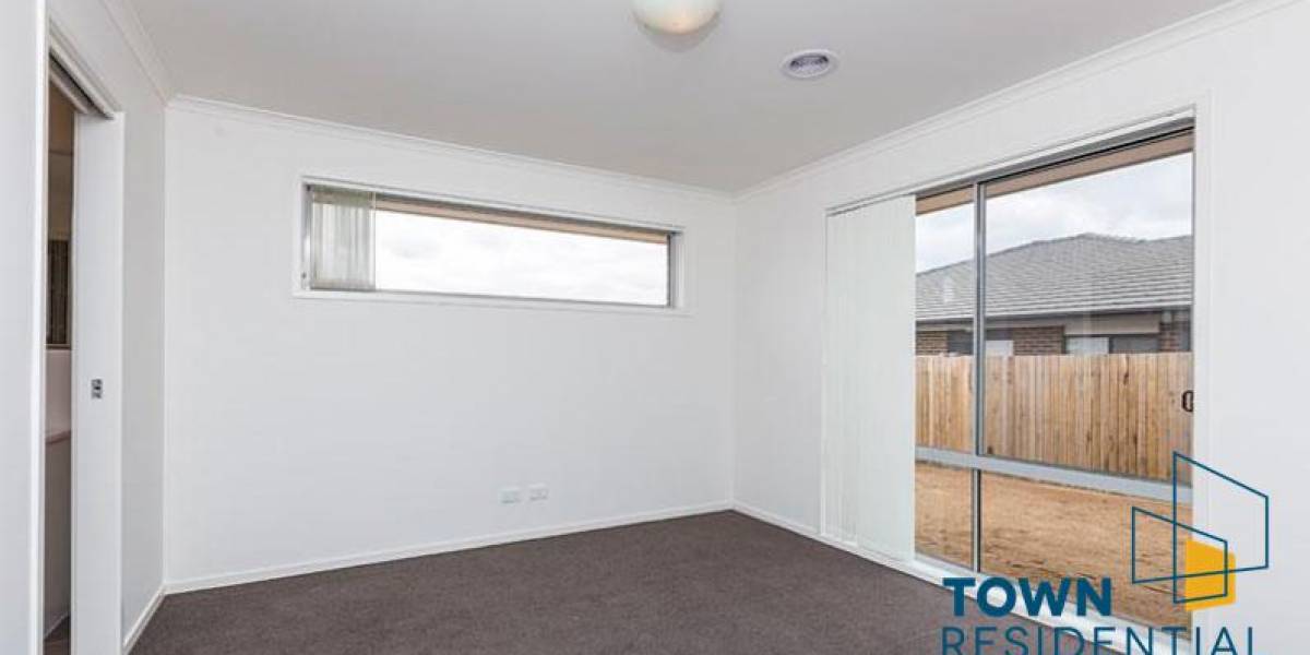 30 Cocoparra Crescent, CRACE, ACT 2911 AUS