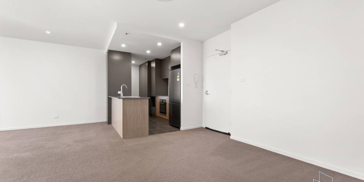 141/7 IRVING STREET, PHILLIP, ACT 2606 AUS