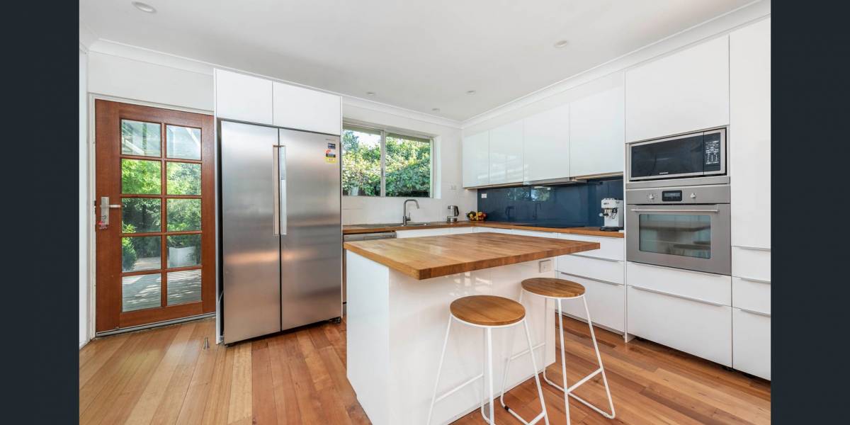 11 Burara Crescent, WARAMANGA, ACT 2611 AUS