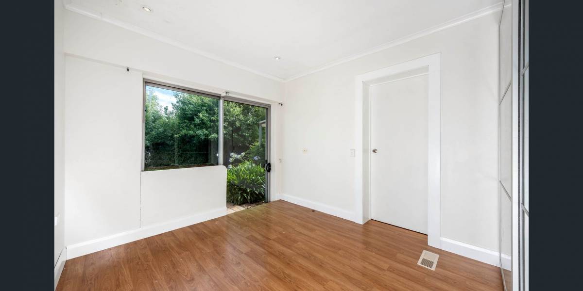 11 Burara Crescent, WARAMANGA, ACT 2611 AUS