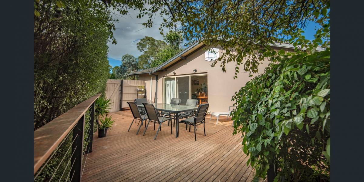 11 Burara Crescent, WARAMANGA, ACT 2611 AUS