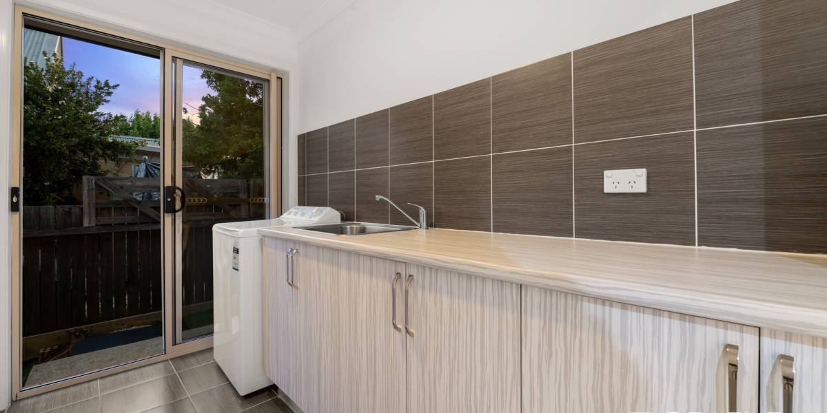 8 Ikara Close, DUNLOP, ACT 2615 AUS