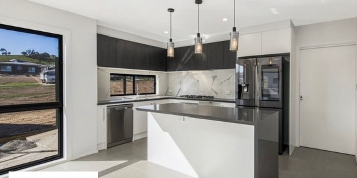 4 Holgar Crescent, TAYLOR, ACT 2913 AUS