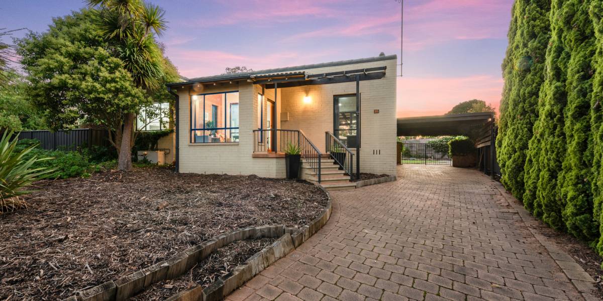 16 Boote place, SPENCE, ACT 2615 AUS