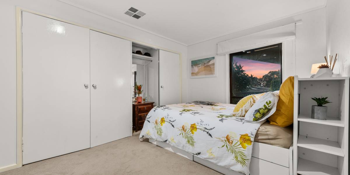 16 Boote place, SPENCE, ACT 2615 AUS
