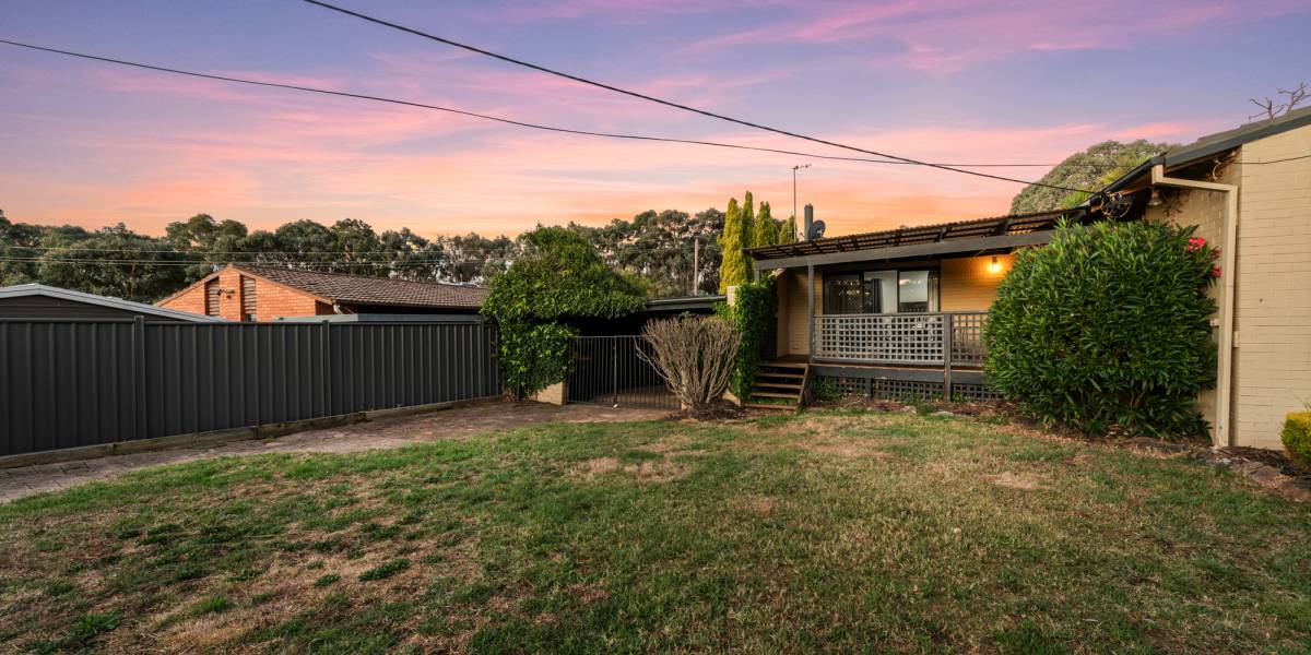 16 Boote place, SPENCE, ACT 2615 AUS