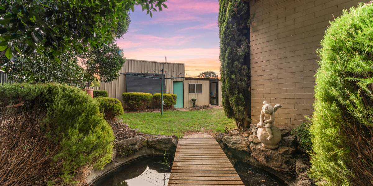16 Boote place, SPENCE, ACT 2615 AUS