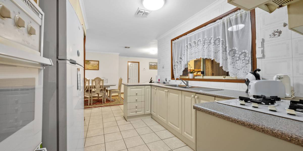 9 Gudgenby Close, PALMERSTON, ACT 2913 AUS