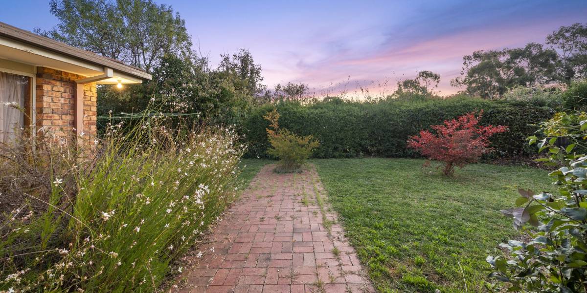 9 Gudgenby Close, PALMERSTON, ACT 2913 AUS