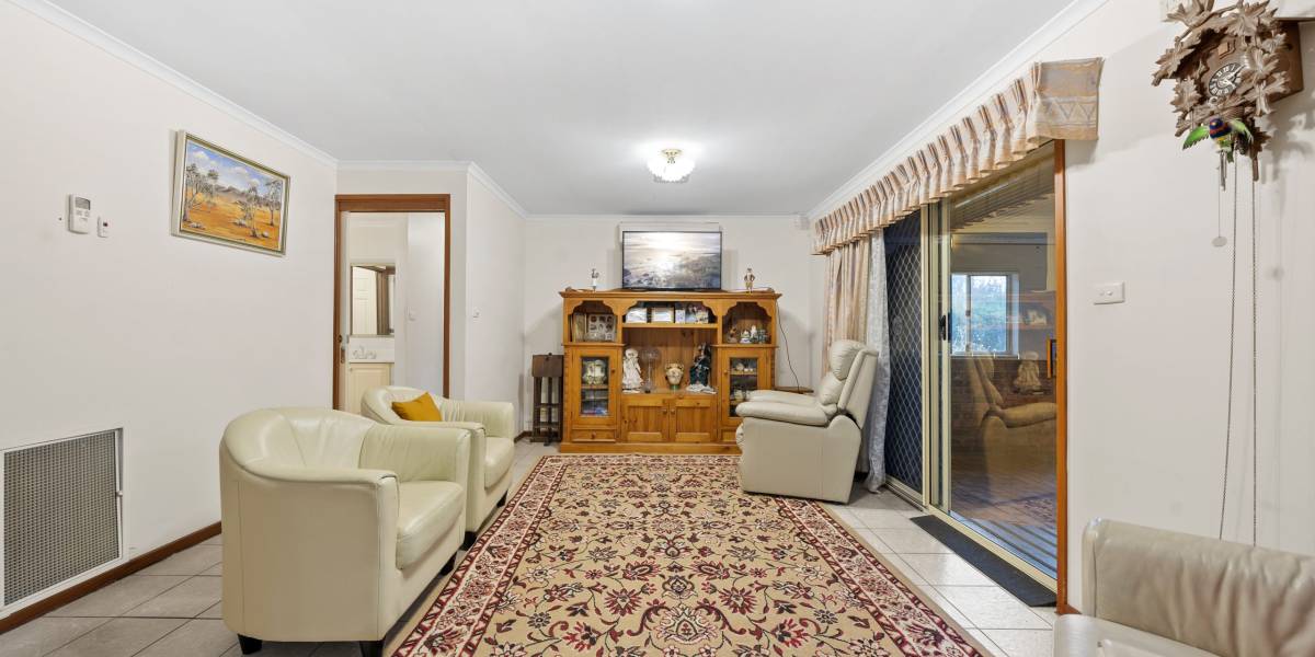9 Gudgenby Close, PALMERSTON, ACT 2913 AUS