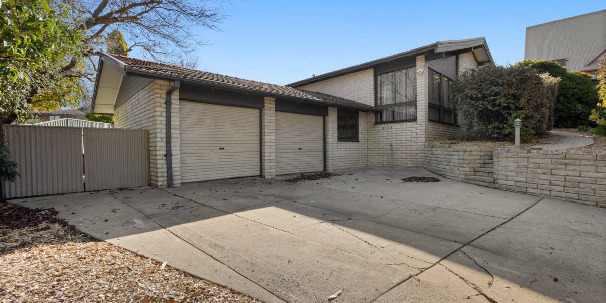 18 Vickers Crescent, FLYNN, ACT 2615 AUS