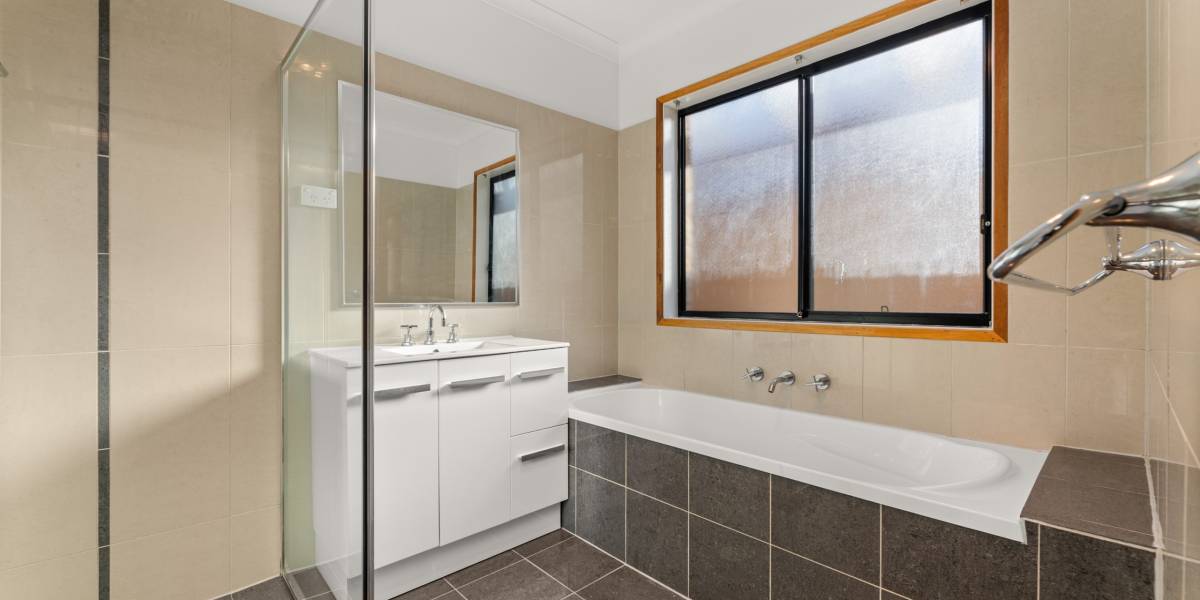 8 Simonetti Street, DUNLOP, ACT 2615 AUS