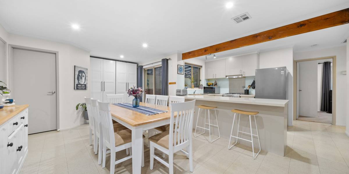 2 Watchorn Close, HOLT, ACT 2615 AUS