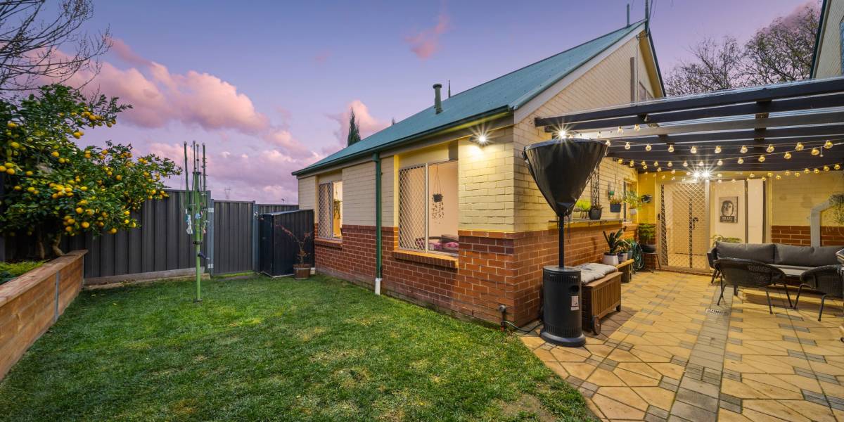 2 Watchorn Close, HOLT, ACT 2615 AUS