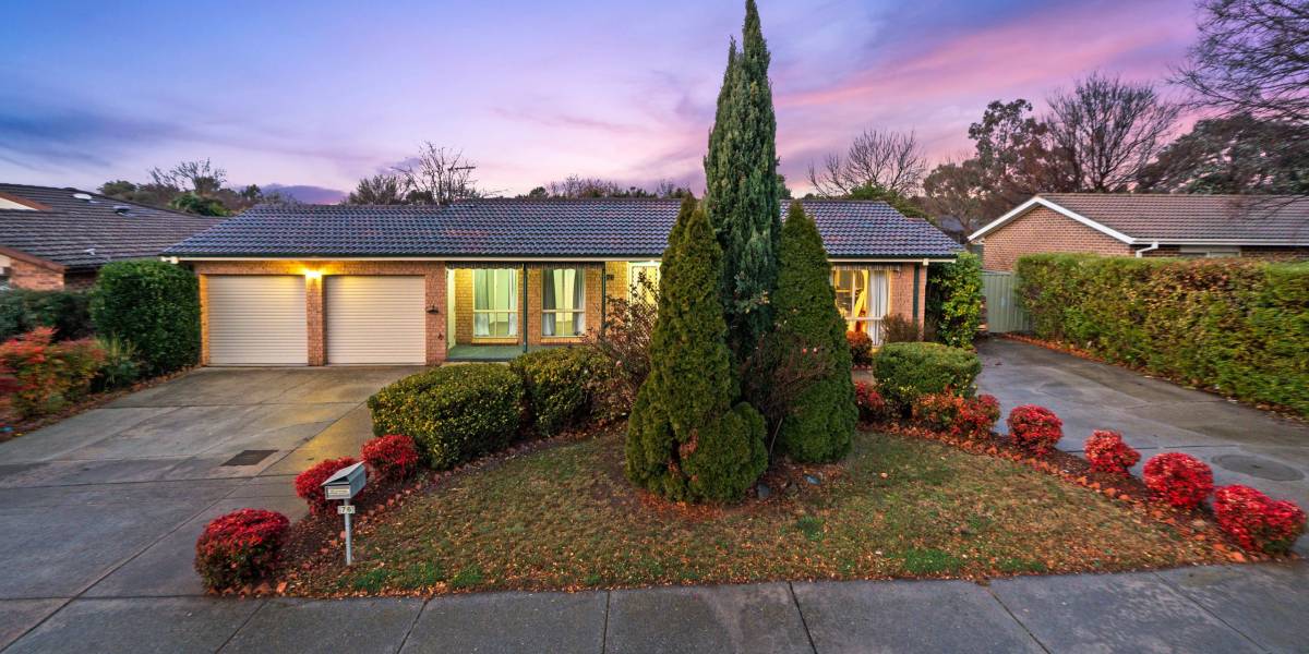 76 Keverstone Circuit, ISABELLA PLAINS, ACT 2905 AUS