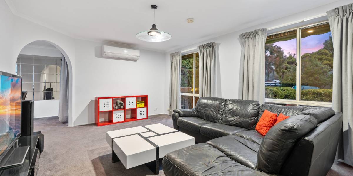76 Keverstone Circuit, ISABELLA PLAINS, ACT 2905 AUS