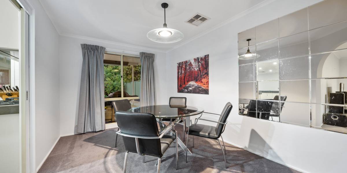 76 Keverstone Circuit, ISABELLA PLAINS, ACT 2905 AUS