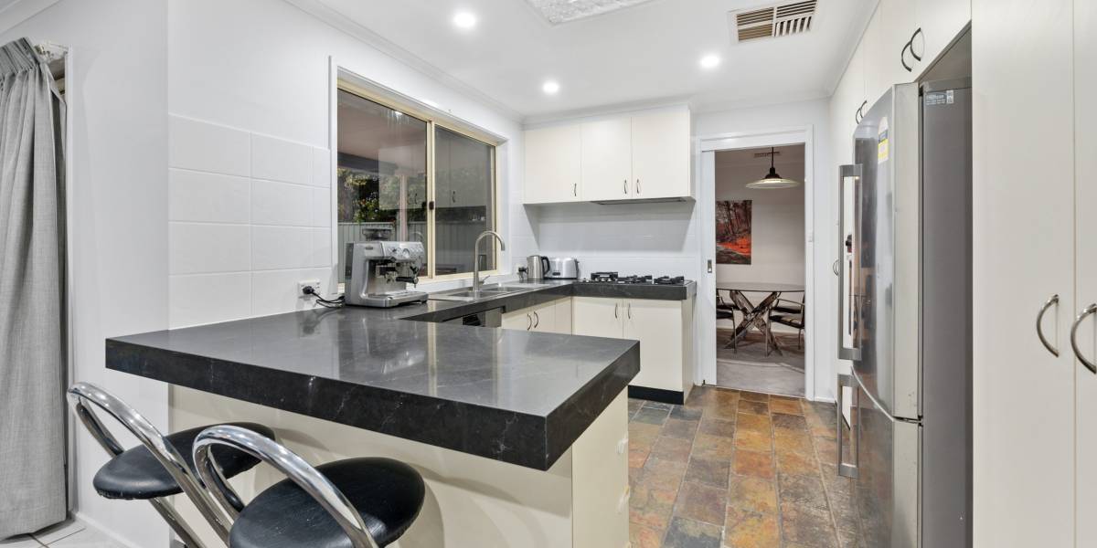 76 Keverstone Circuit, ISABELLA PLAINS, ACT 2905 AUS