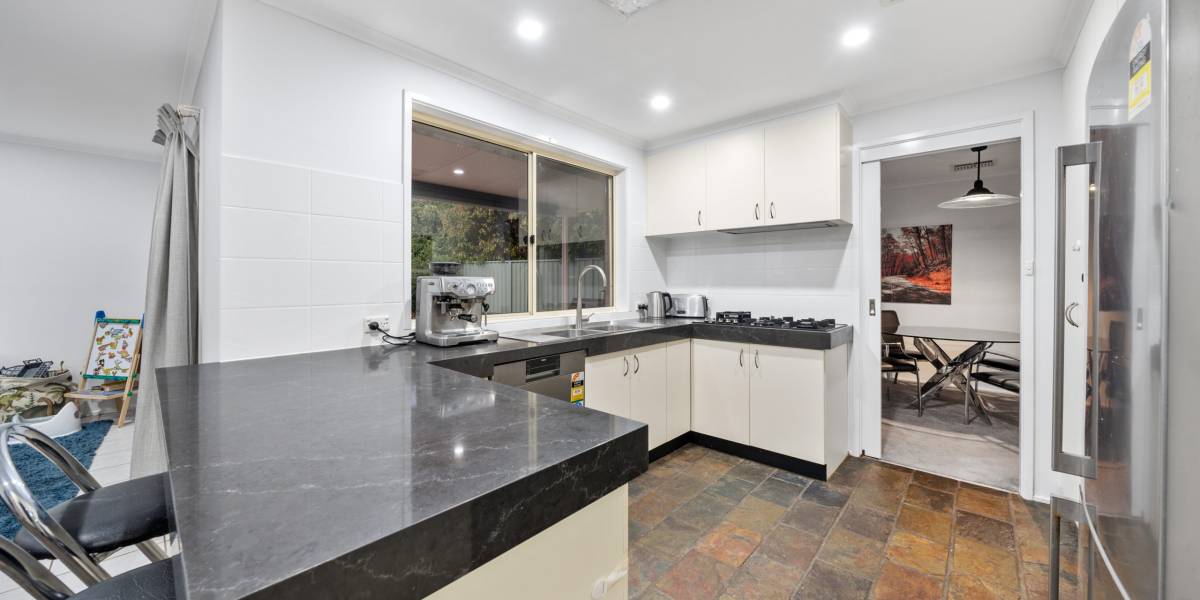 76 Keverstone Circuit, ISABELLA PLAINS, ACT 2905 AUS