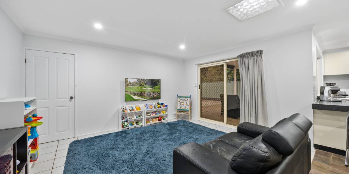 76 Keverstone Circuit, ISABELLA PLAINS, ACT 2905 AUS