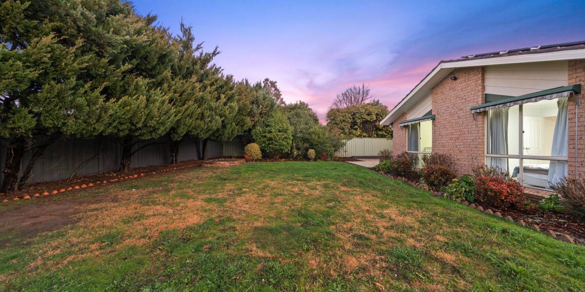 76 Keverstone Circuit, ISABELLA PLAINS, ACT 2905 AUS