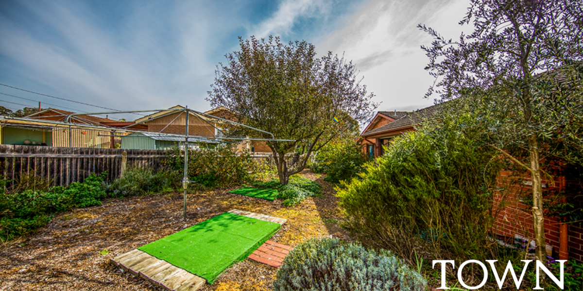 30 Salmond Street, CHIFLEY, ACT 2606 AUS