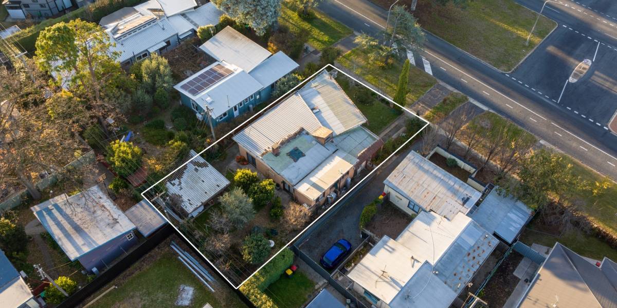 118 Captain Cook Crescent, NARRABUNDAH, ACT 2604 AUS