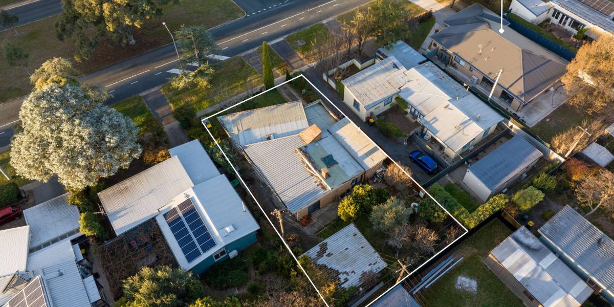 118 Captain Cook Crescent, NARRABUNDAH, ACT 2604 AUS