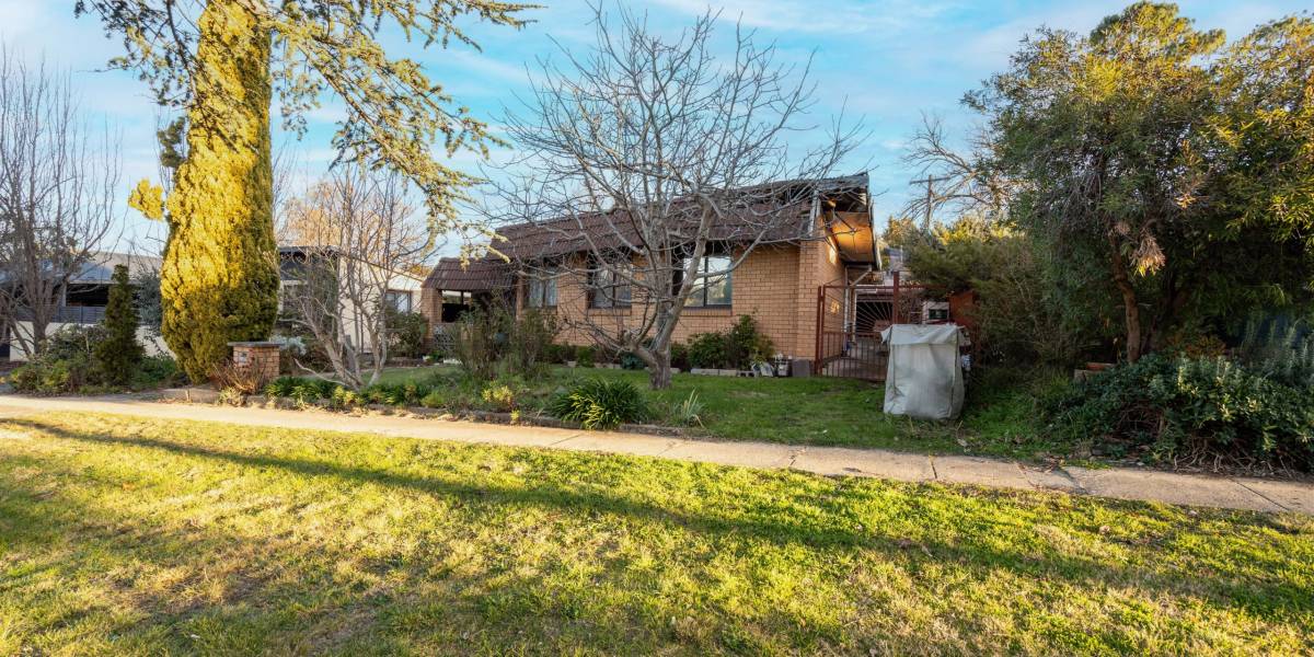 118 Captain Cook Crescent, NARRABUNDAH, ACT 2604 AUS