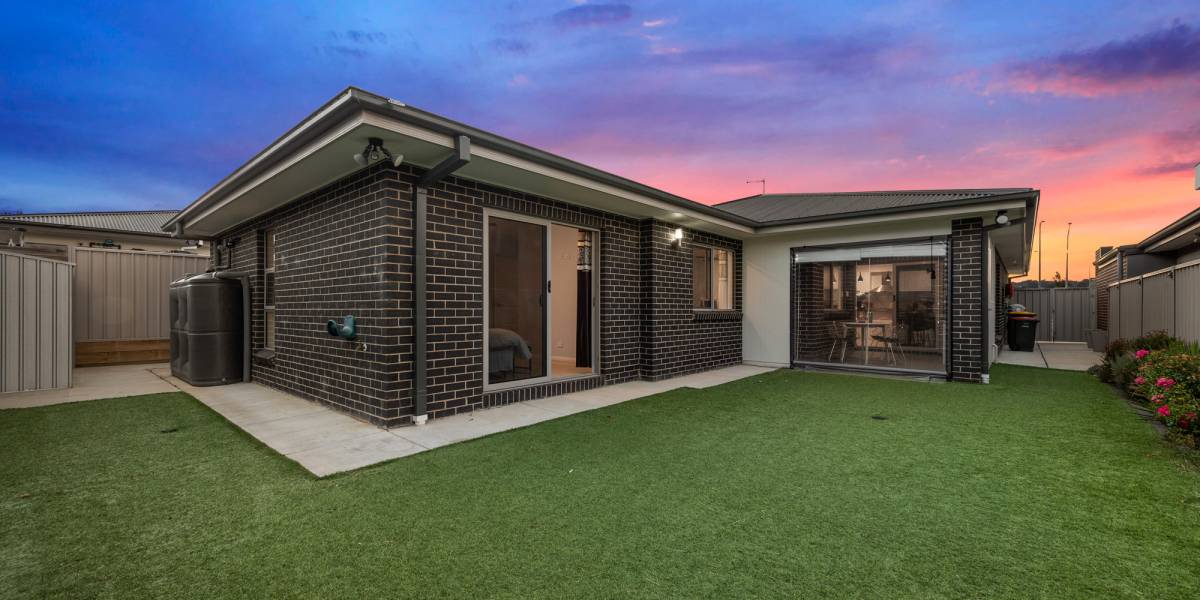11 Dengate Crescent, MONCRIEFF, ACT 2914 AUS