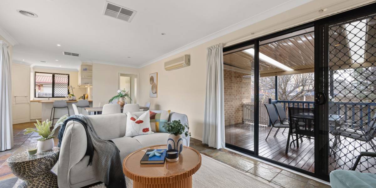 67 Delma View, GUNGAHLIN, ACT 2912 AUS