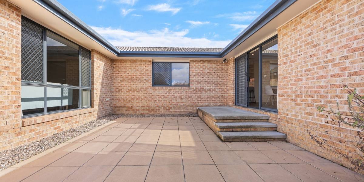 67 Delma View, GUNGAHLIN, ACT 2912 AUS