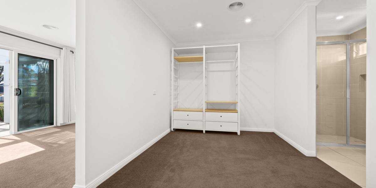 4 Lomandra Street, GUNDAROO, NSW 2620 AUS