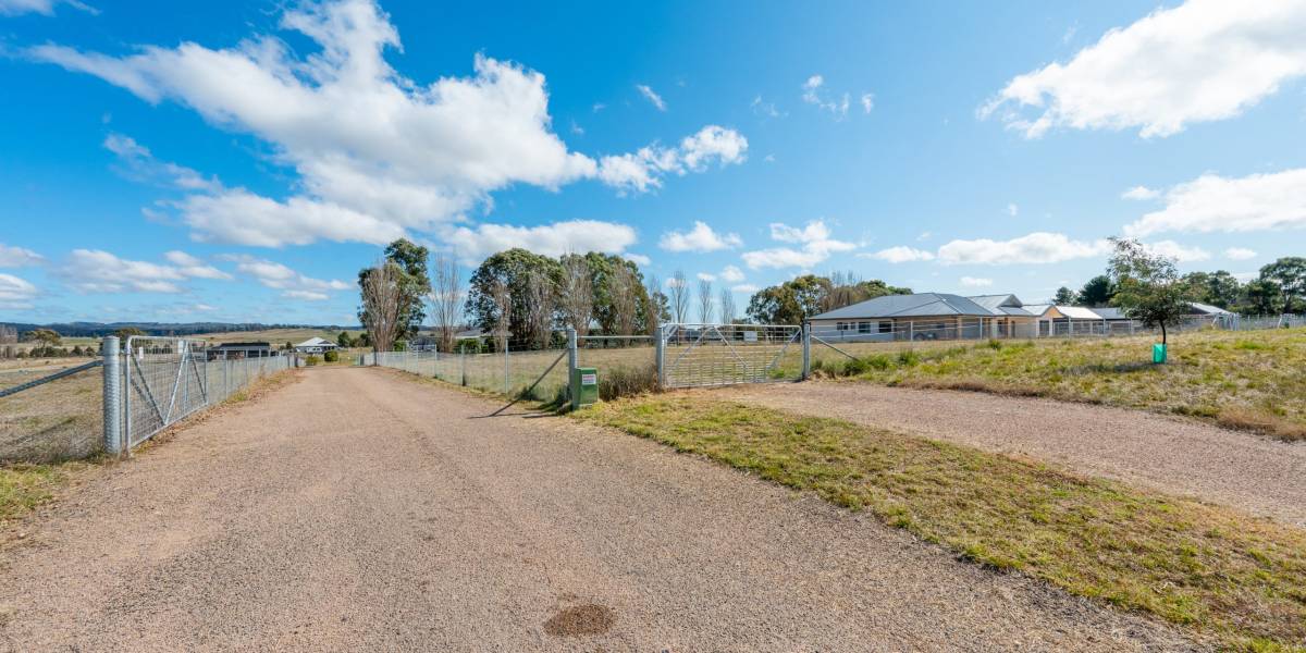 4 Lomandra Street, GUNDAROO, NSW 2620 AUS