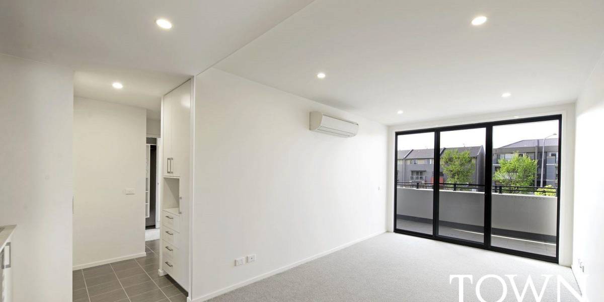 2/2 Hinder Street, GUNGAHLIN, ACT 2912 AUS