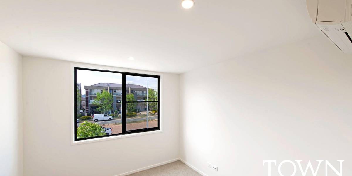 2/2 Hinder Street, GUNGAHLIN, ACT 2912 AUS