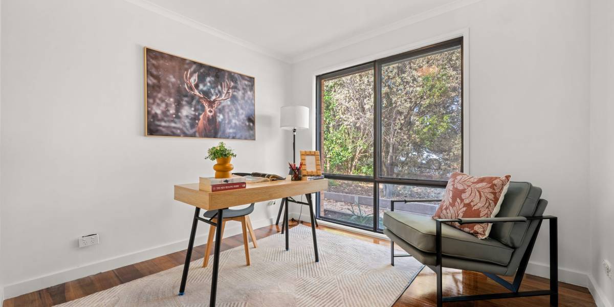 31 Kinchela Crescent, LATHAM, ACT 2615 AUS